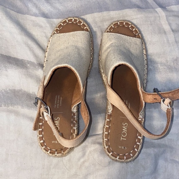 TOMS Wedge Heels Size 6.5 Womens - Picture 2 of 4